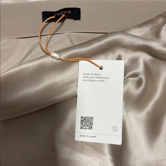 Quince 100% Washable Silk Skirt - Picture 5 of 5